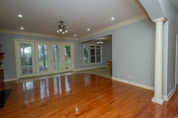 MLS202401300 9000 Blackberry Lane, Newburgh, IN 47630