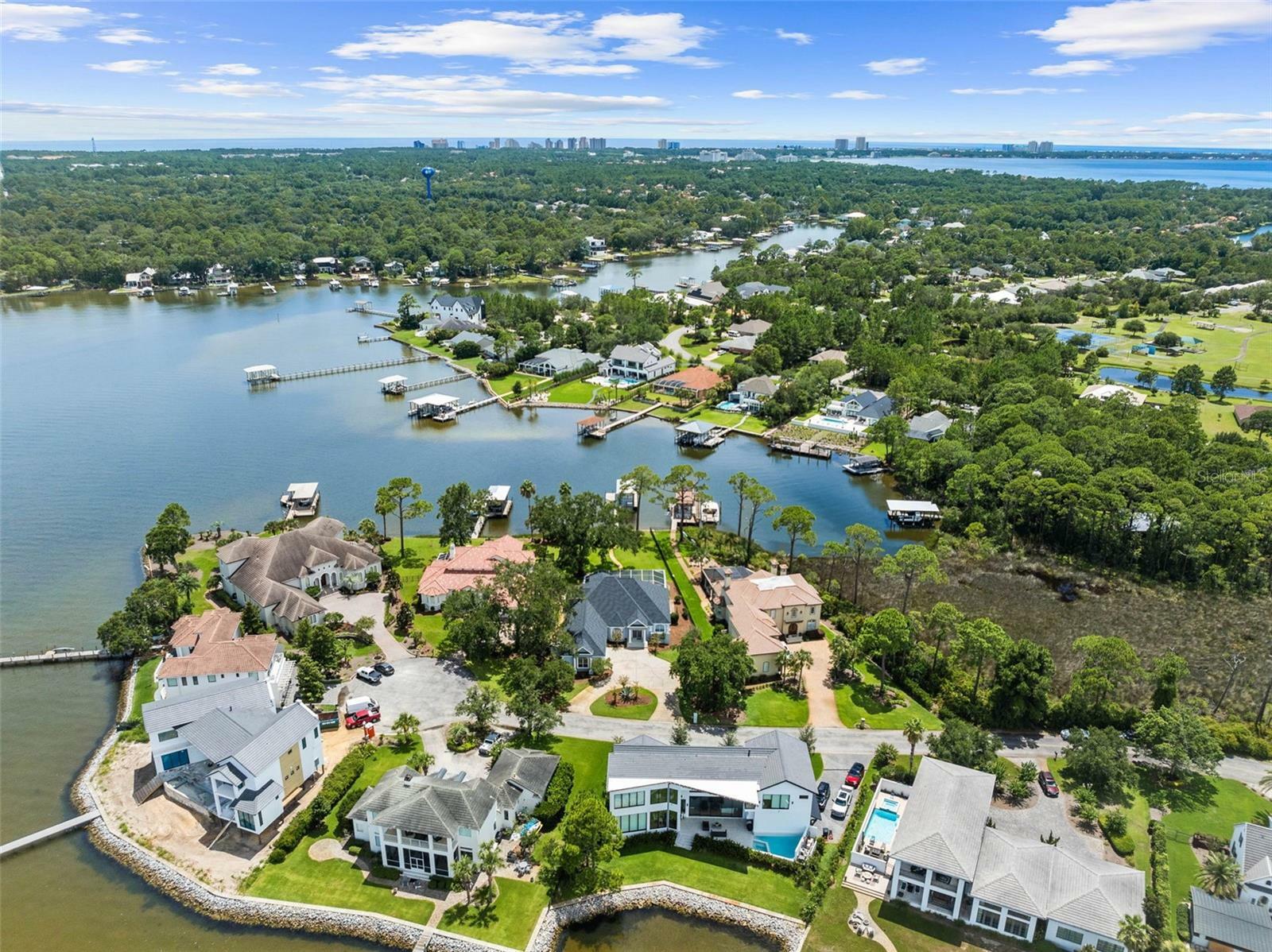 Property Photo:  1780 Driftwood Point Road  FL 32459 