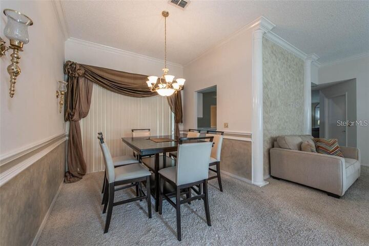 Property Photo: 2006 Dumont Drive FL 33596