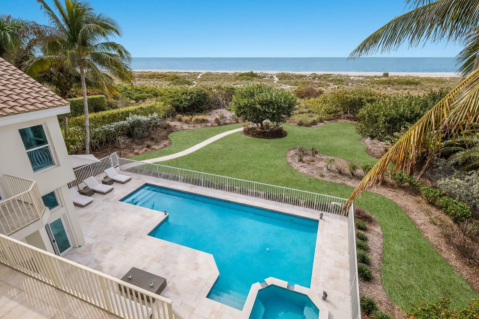 Property Photo:  6877 Gulf Of Mexico Drive  FL 34228 