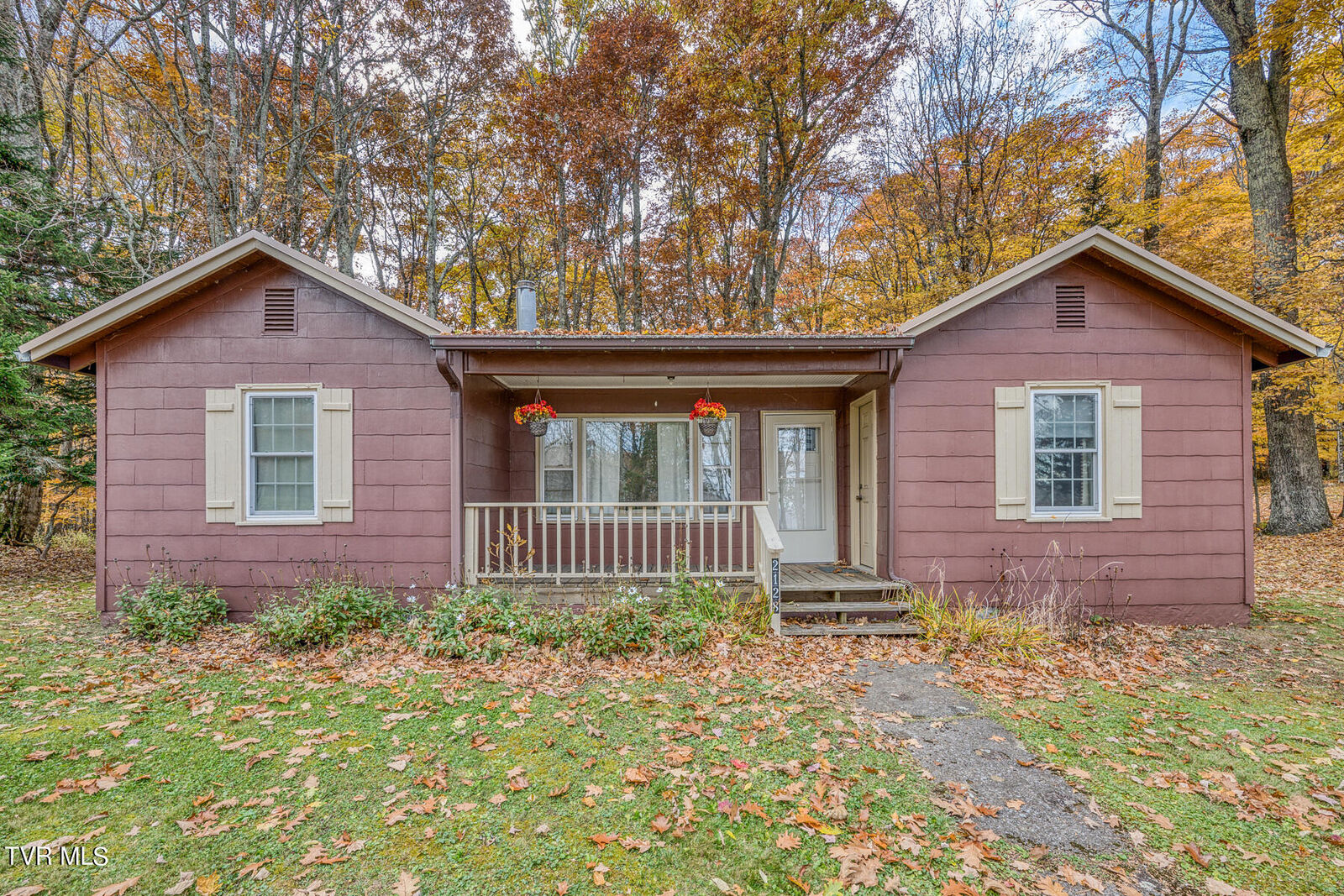 Property Photo:  2128 State Highway 143  TN 37687 