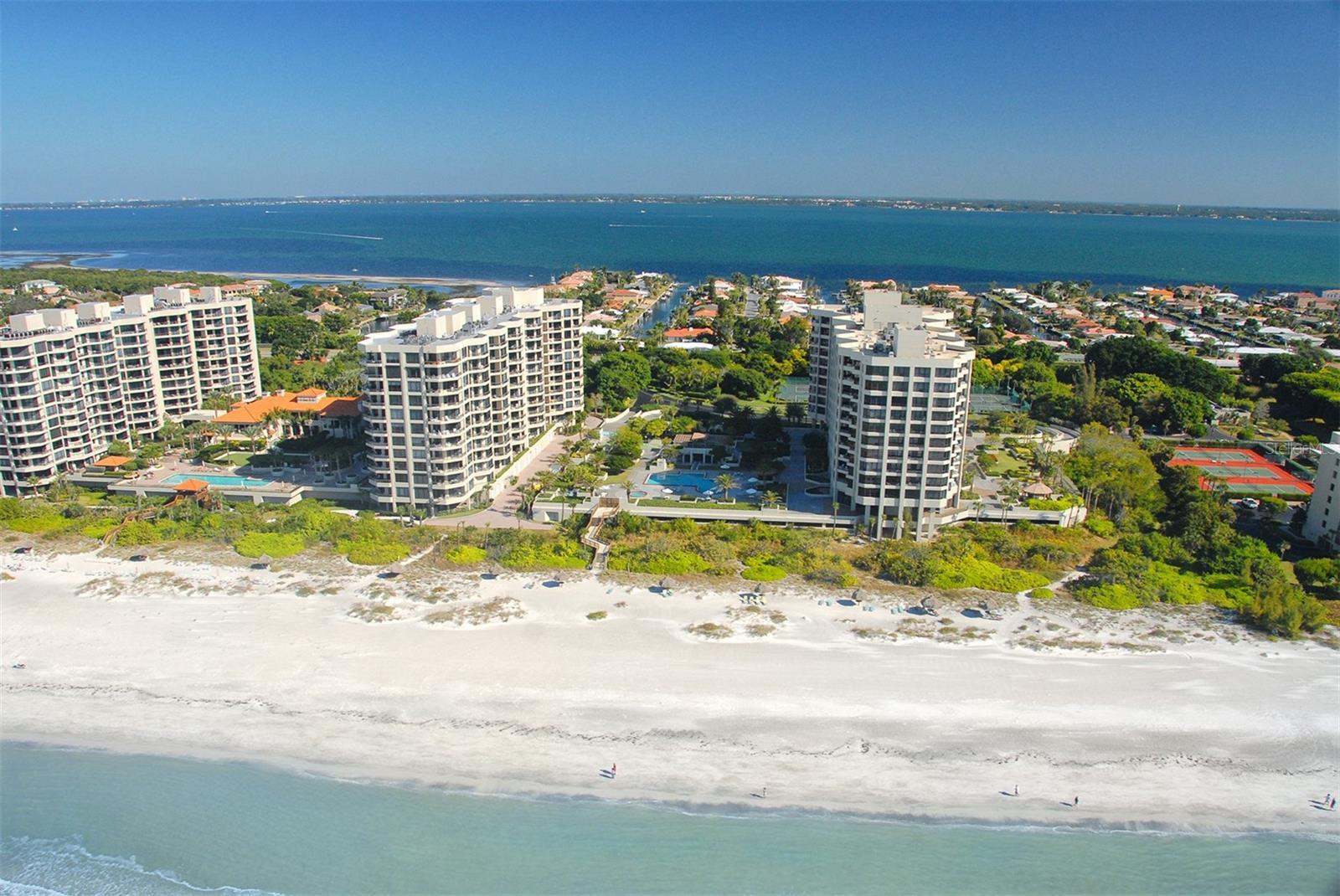 Property Photo:  1211 Gulf Of Mexico Drive 1005  FL 34228 