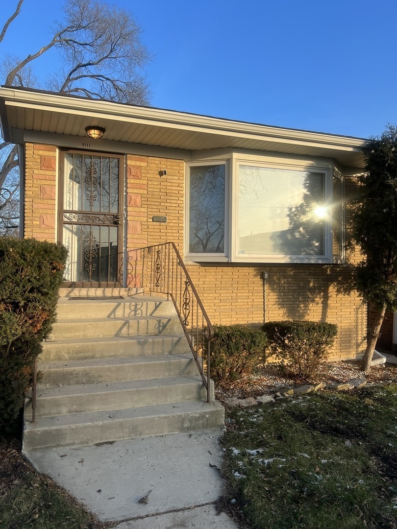 Property Photo:  9241 S Emerald Avenue  IL 60620 