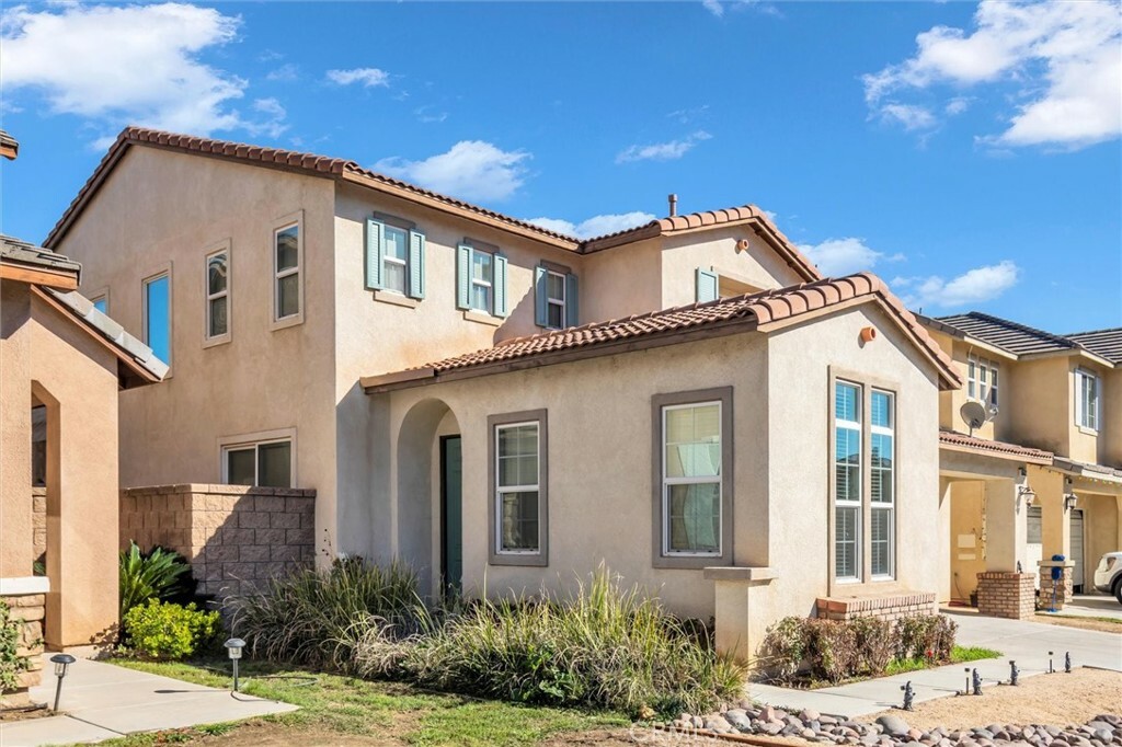 Property Photo: 16512 Badalona Street CA 92530