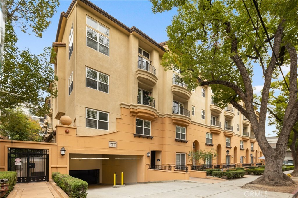 Property Photo:  286 N Madison Avenue 416  CA 91101 