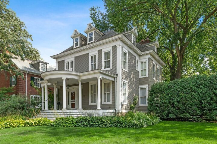 Property Photo: 506 Summit Avenue MN 55102