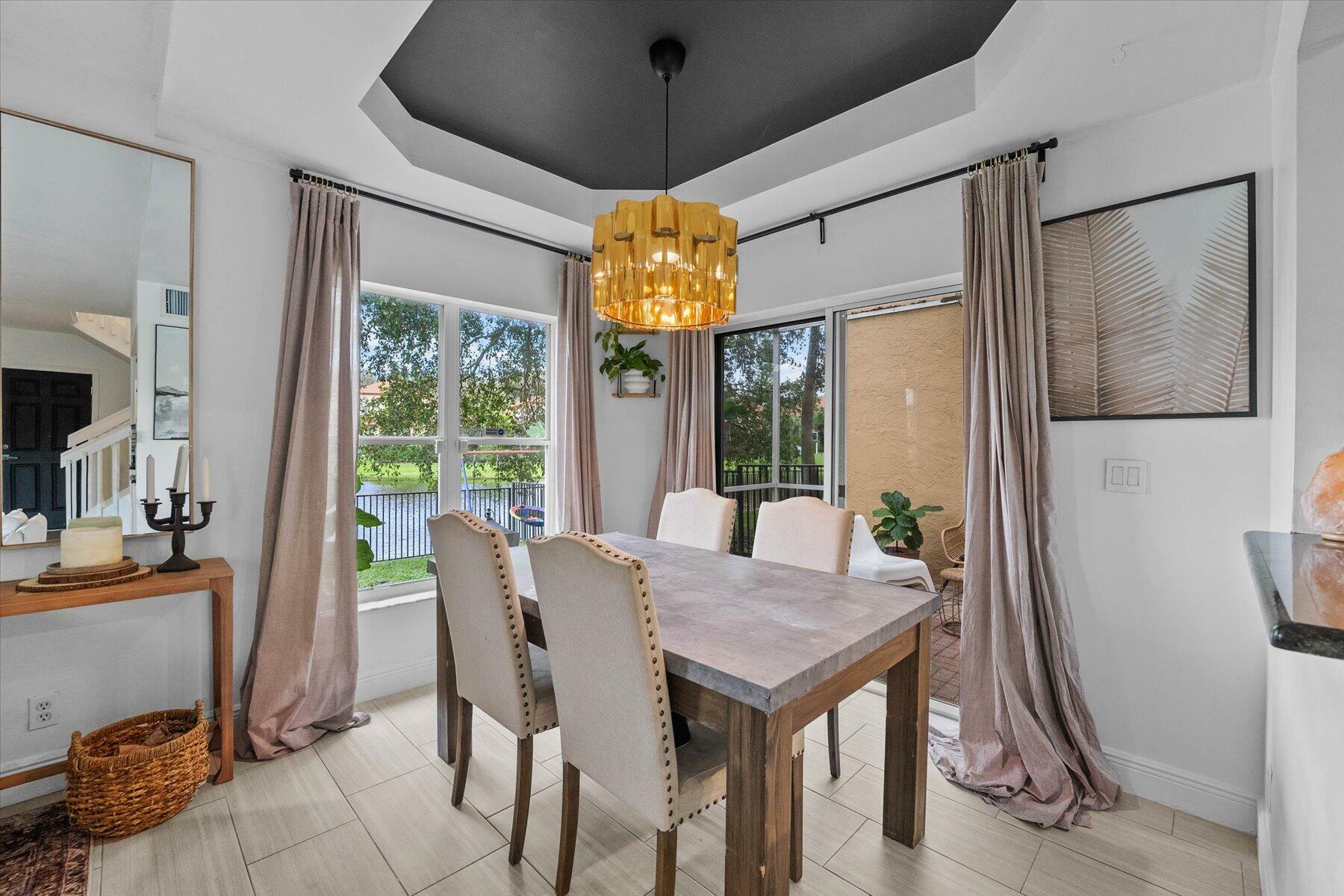 Property Photo: 1082 Via Jardin FL 33418