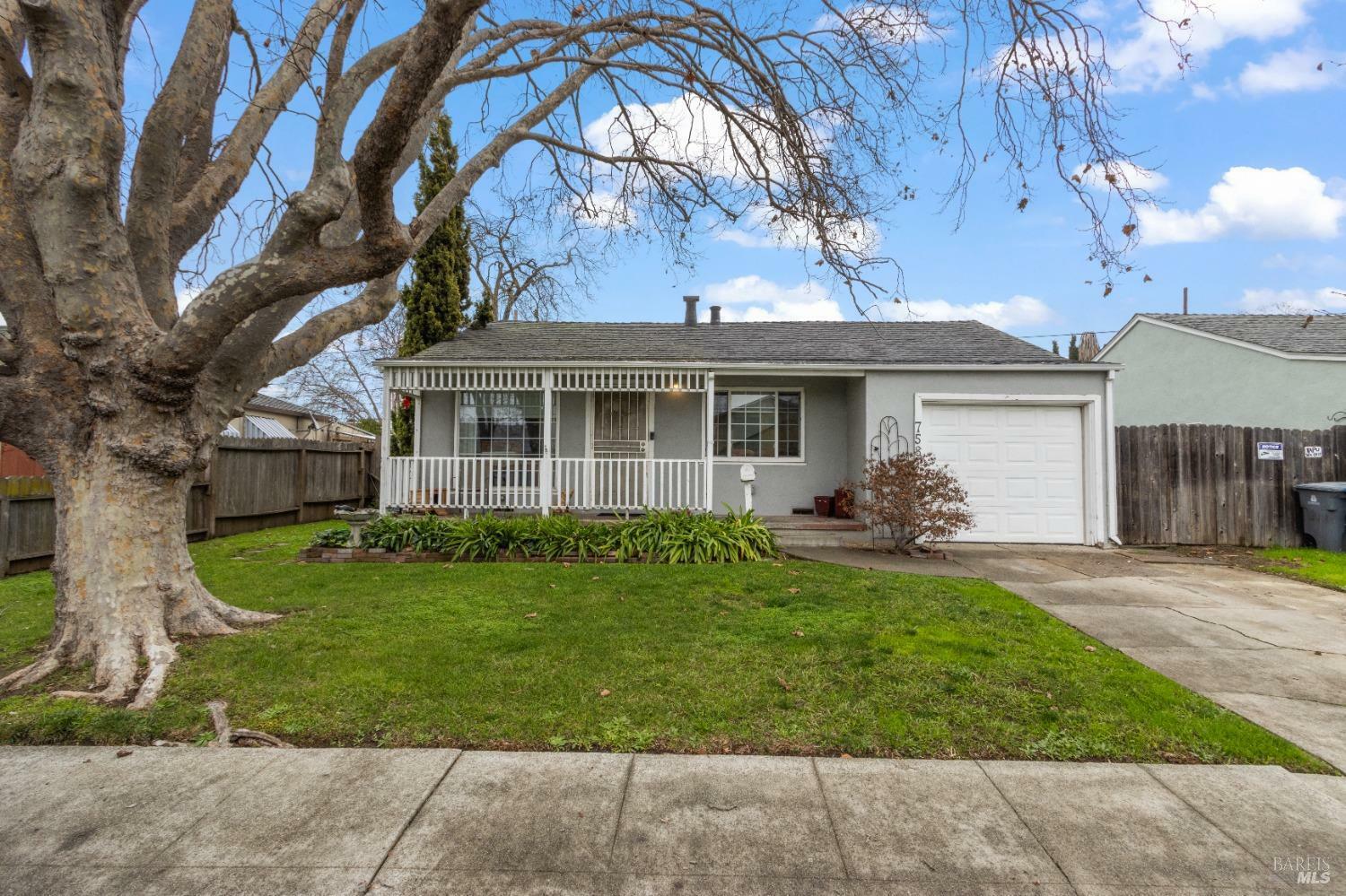 758 Elmwood Avenue  Vallejo CA 94591 photo