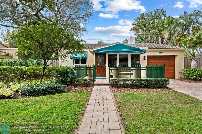 Property Photo: 537 NE 12th Ave FL 33301