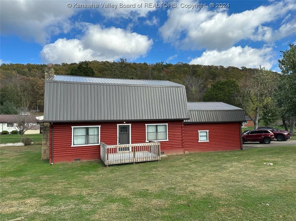 Property Photo:  100 Roosevelt Boulevard  WV 25070 