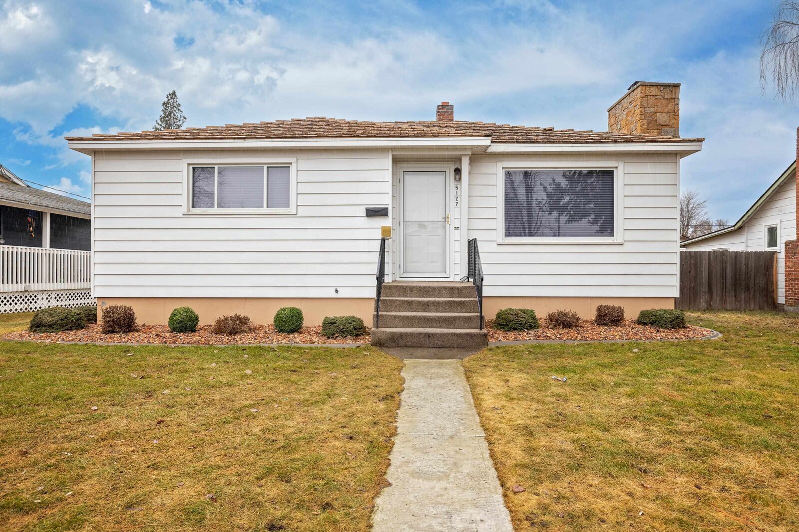 Property Photo: 5127 N Walnut St WA 99205