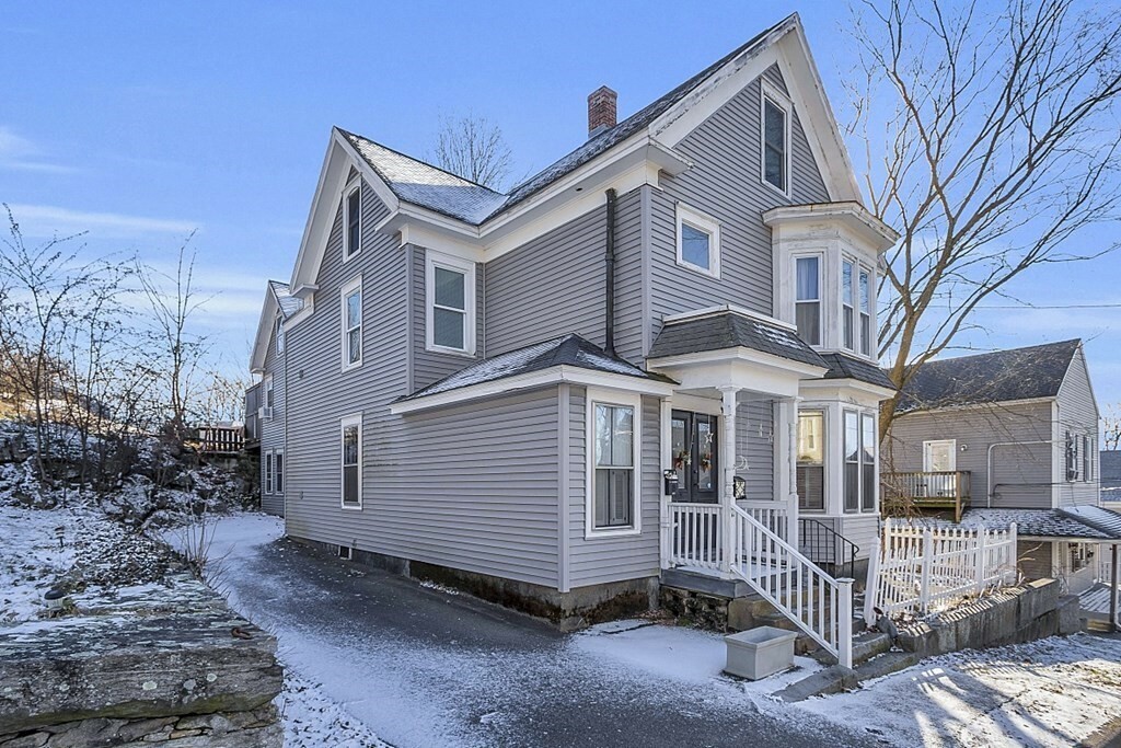 Property Photo:  19 Columbia St 1  MA 01432 