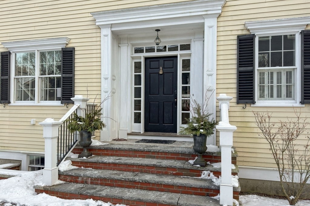 Property Photo: 346/A High Street MA 01950