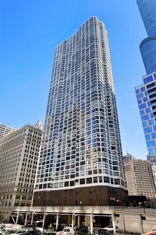 Property Photo:  405 N Wabash Avenue 5102  IL 60611 