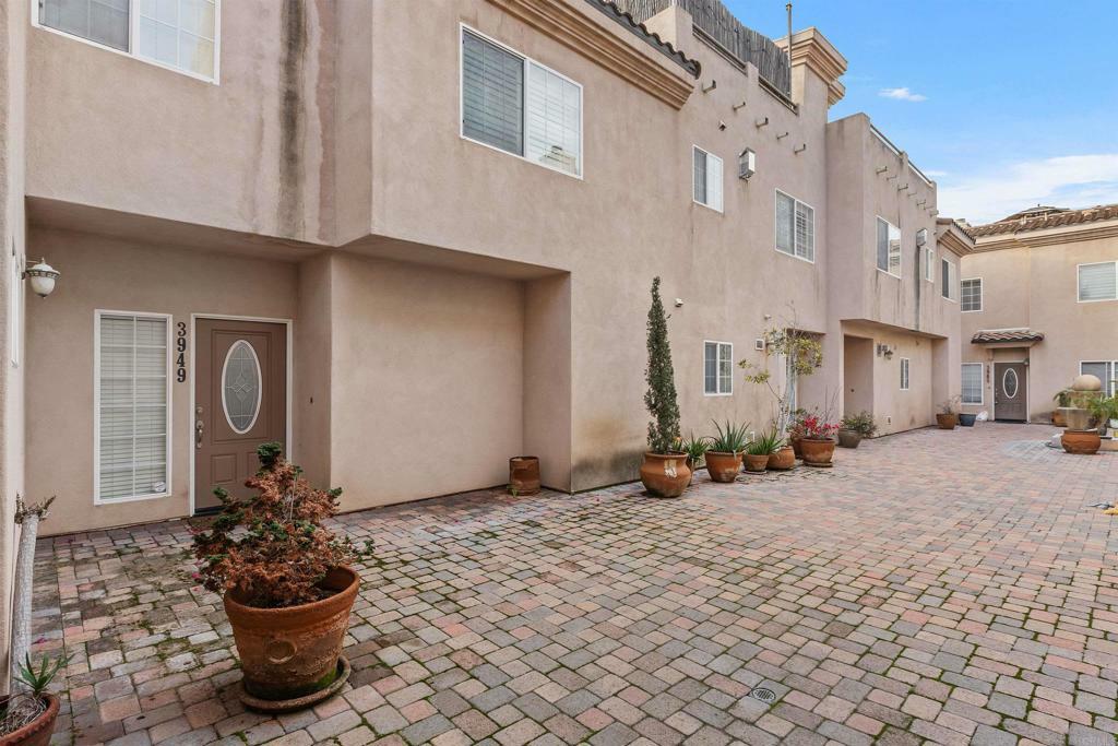 Property Photo: 3951 Riviera Drive CA 92109