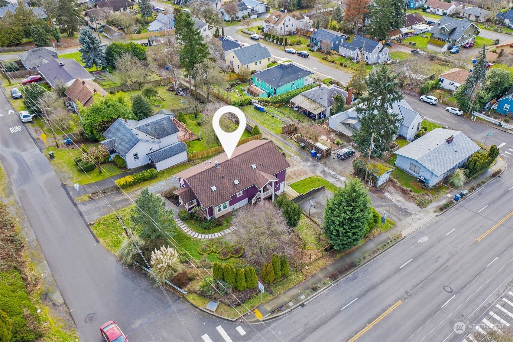 Property Photo:  615 Hazel Avenue N  WA 98030 