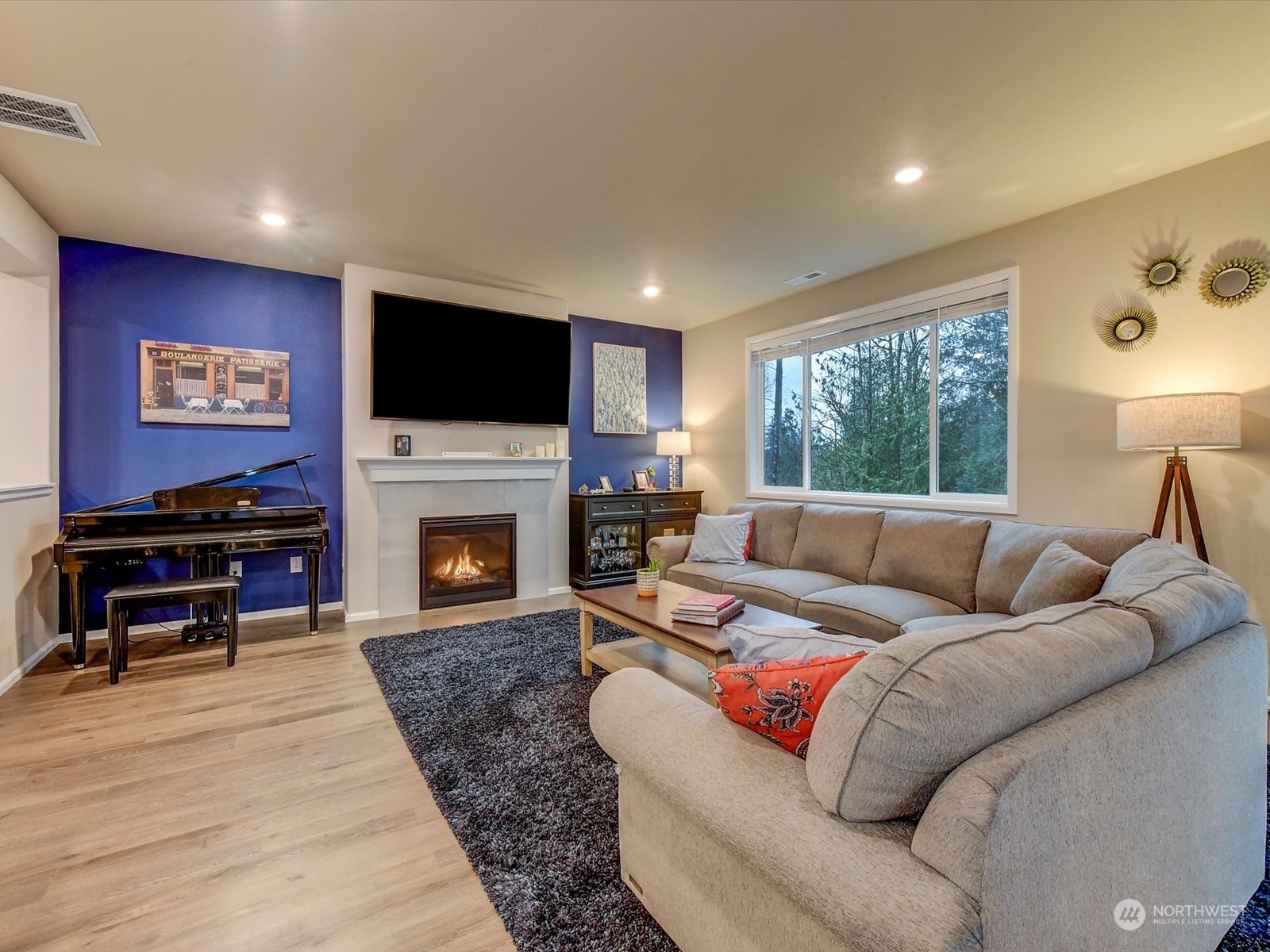 Property Photo:  26305 201st Place SE  WA 98042 