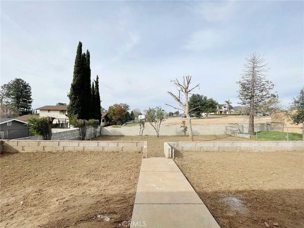 Property Photo:  10045 Jonathan Avenue  CA 92223 