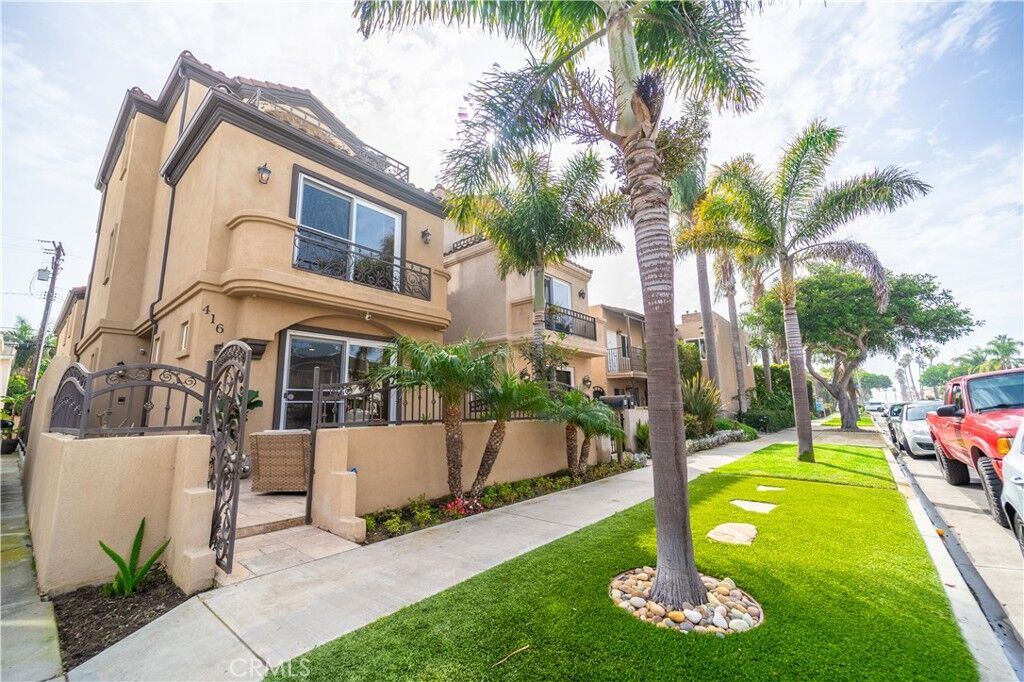 Property Photo:  416 15th  CA 92648 