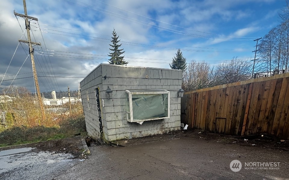 Property Photo:  10080 Des Moines Memorial Drive S  WA 98168 