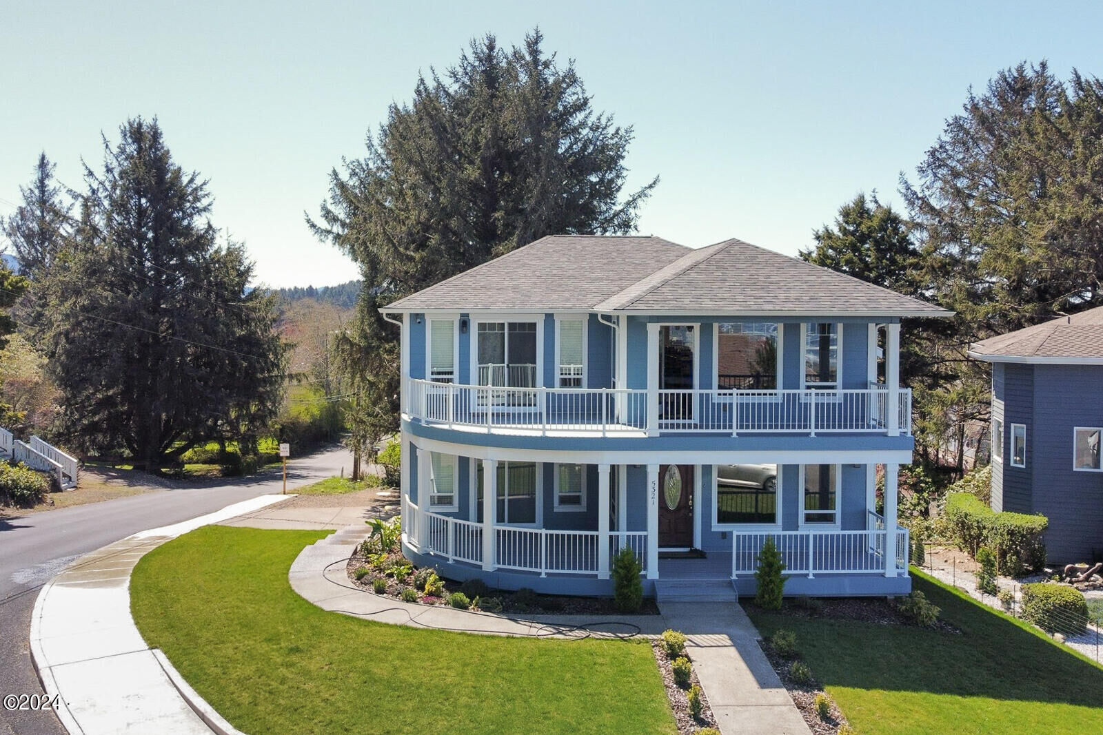 Property Photo:  5321 NE Port Lane  OR 97367 