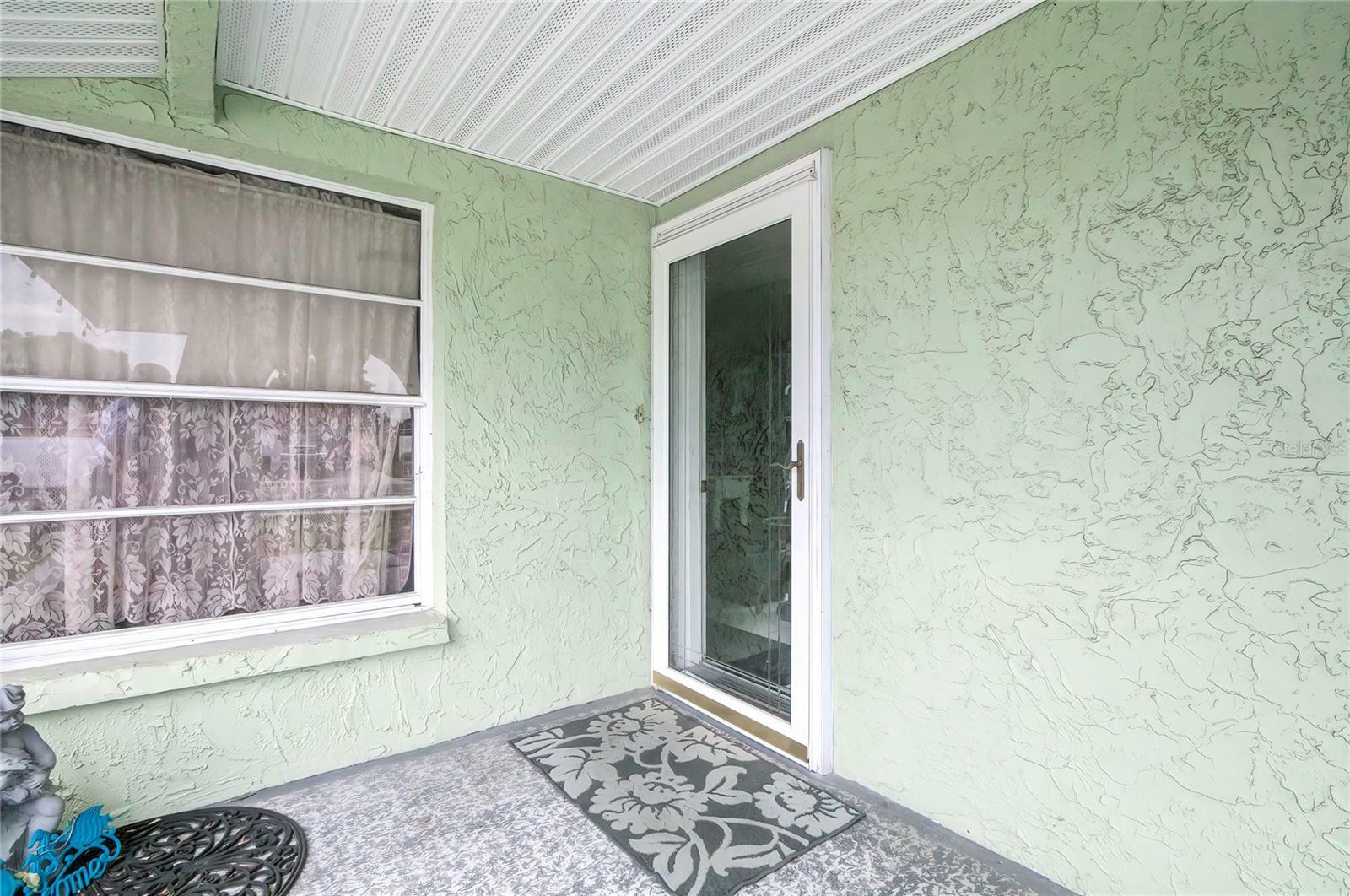 Property Photo:  7225 Embassy Boulevard  FL 34668 