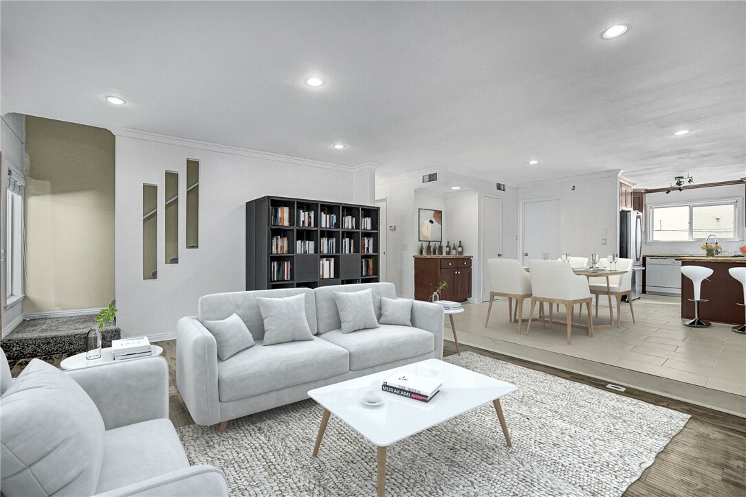 Property Photo: 14435 Valerio Street 10 CA 91405