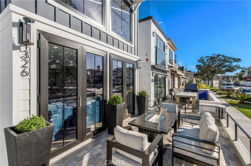 Property Photo: 326 L Street CA 92661