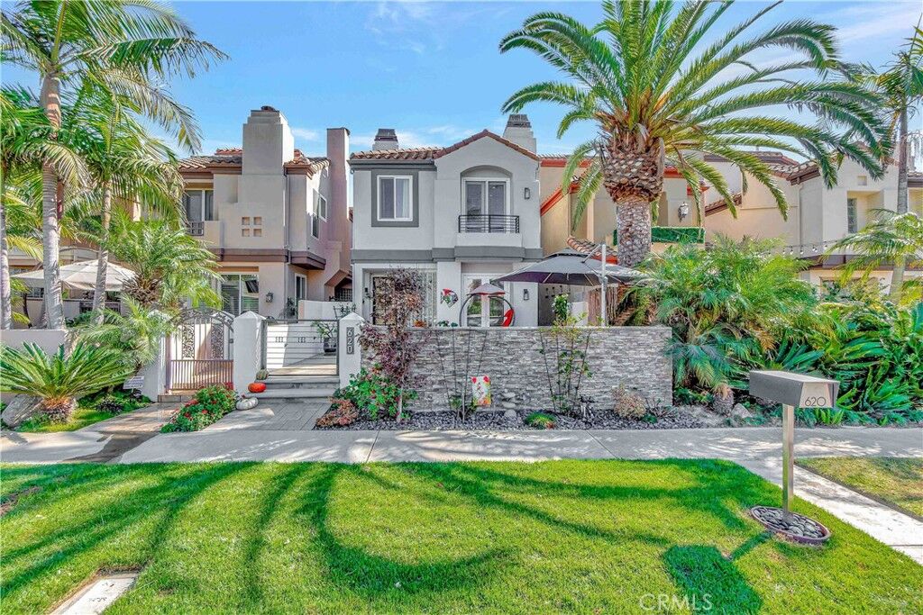 Property Photo:  620 22nd Street  CA 92648