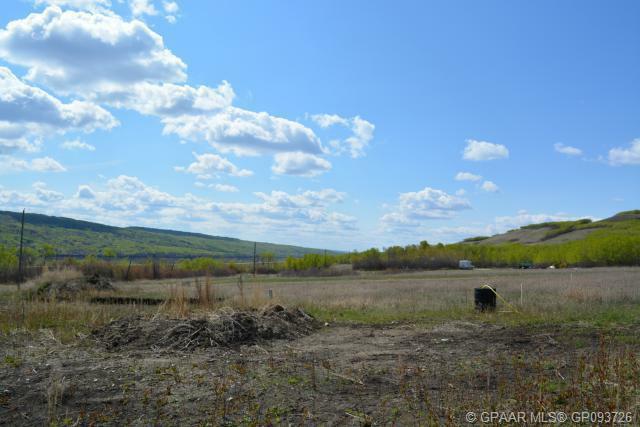 Property Photo:  17 Deer Meadows  AB T0H 1W0 