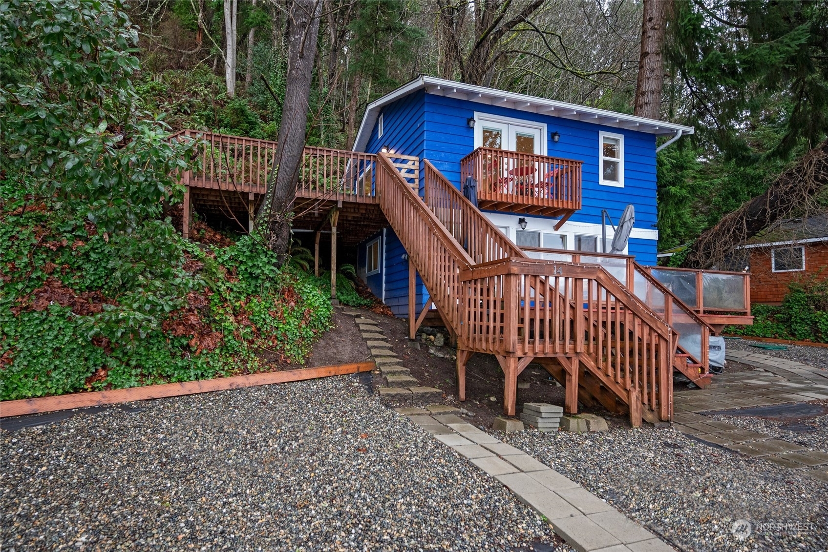 Property Photo:  25818 Bates Walk SW  WA 98070 