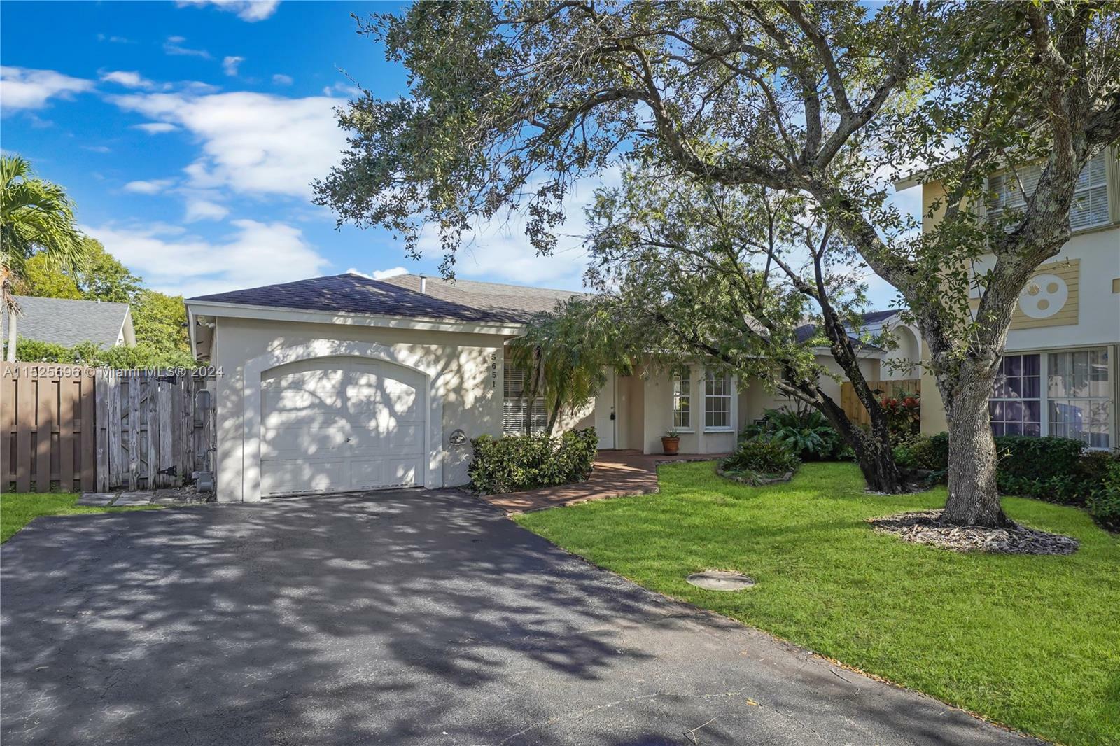 Property Photo:  5651 NW 100th Ct  FL 33178 