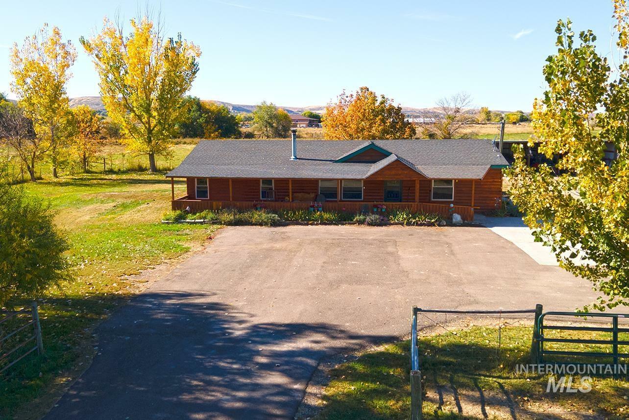 Property Photo:  2625 Berglund Rd.  ID 83617 