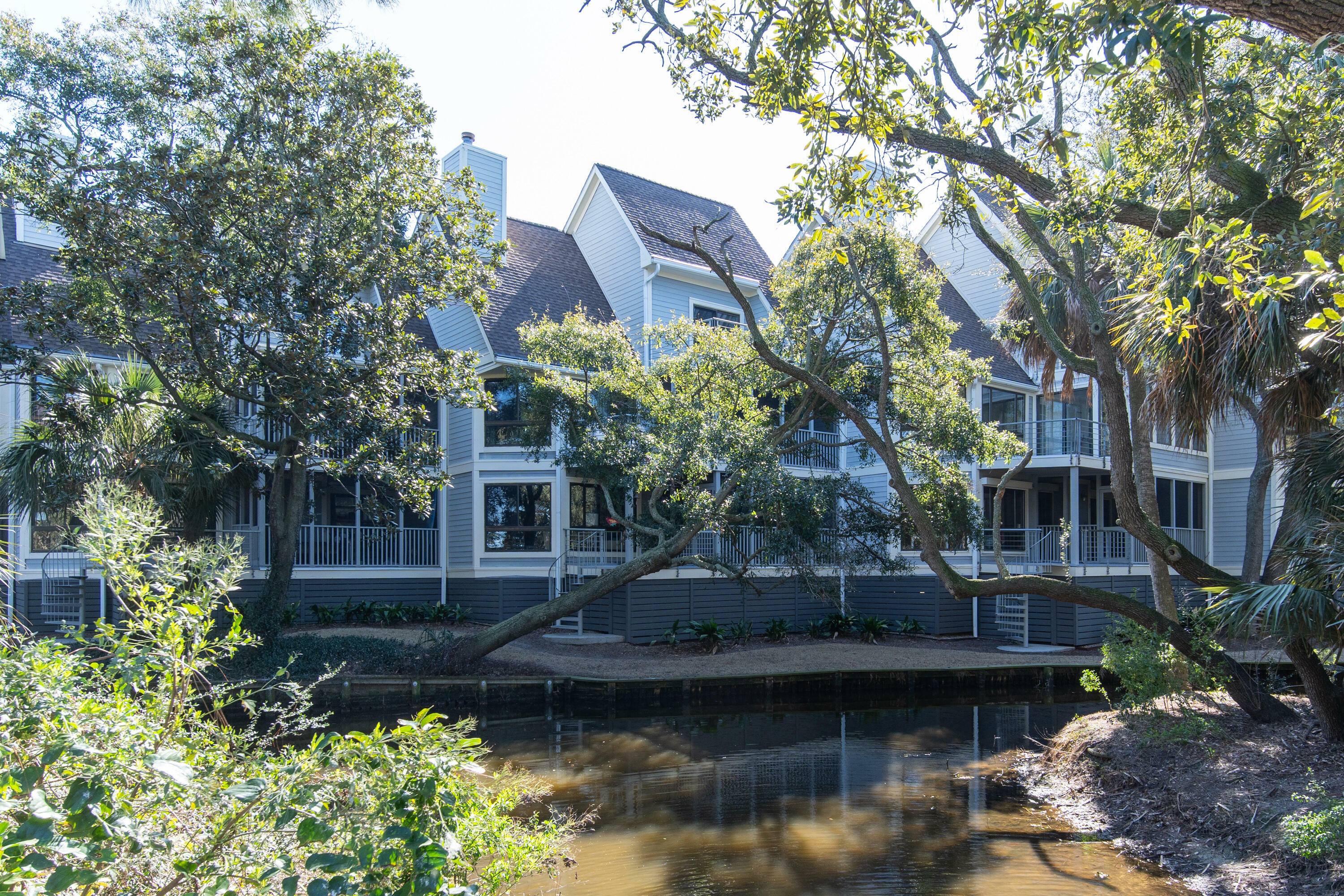 Property Photo:  214 Little Oak Drive  SC 29439 