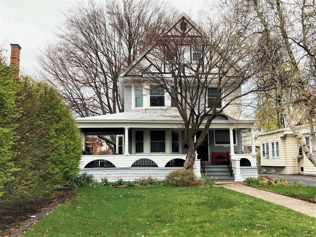 Property Photo:  90 Manning Boulevard  NY 12203 