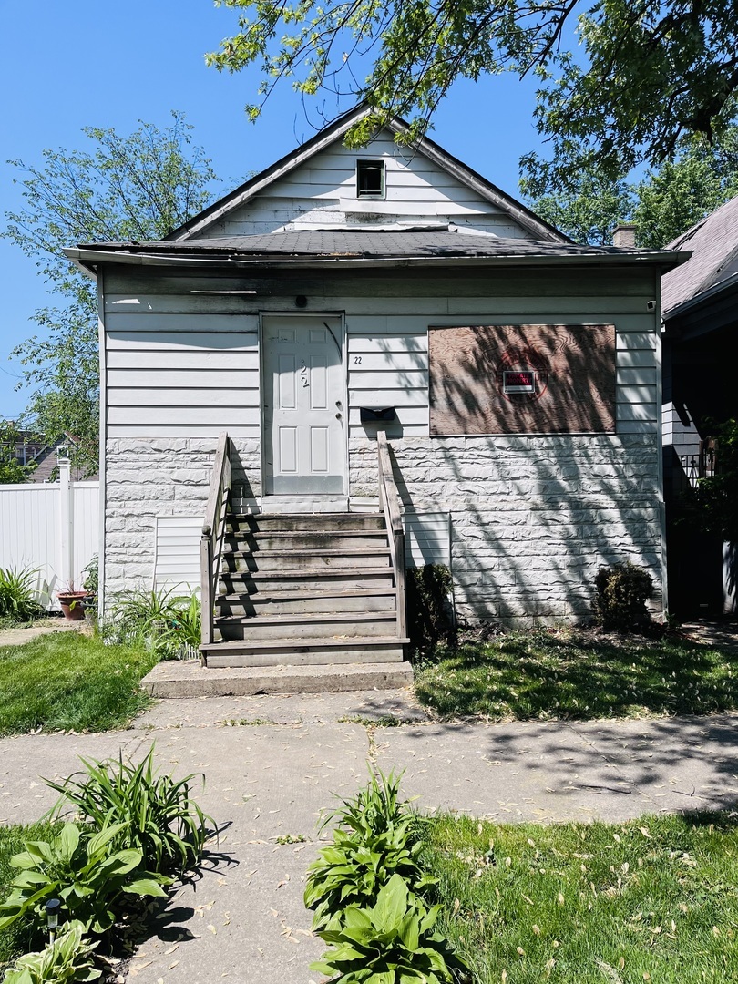 Property Photo:  22 W 109th Place  IL 60628 