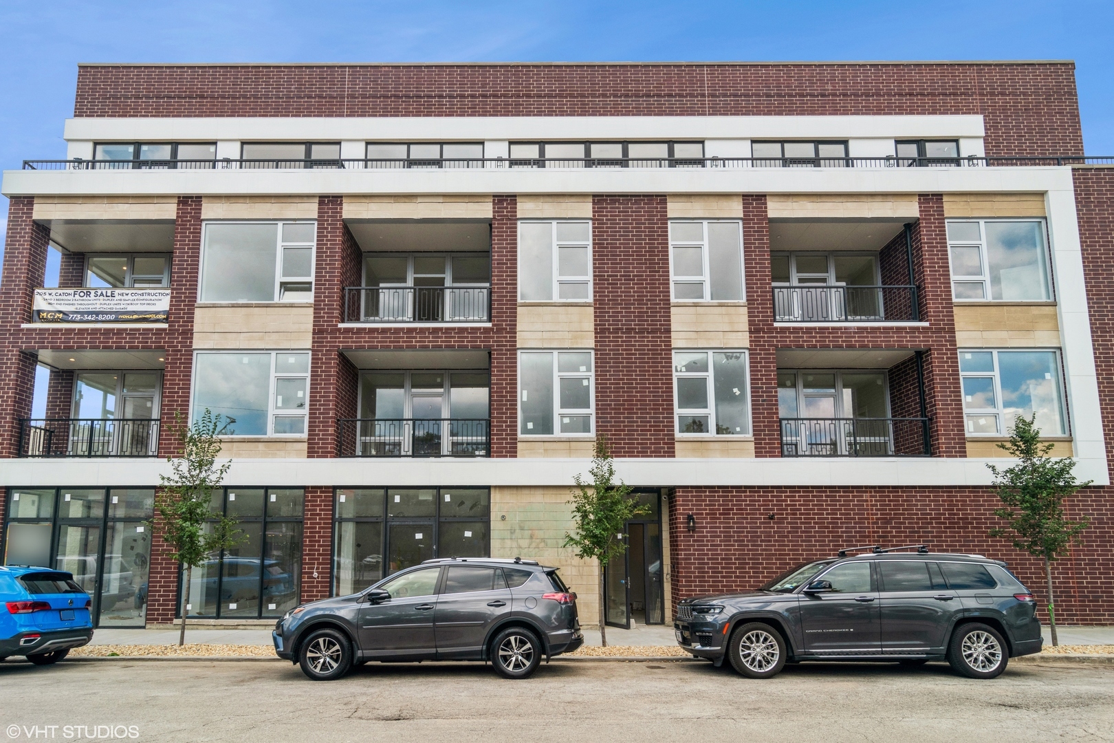 Property Photo: 2105 W Caton Street 302 IL 60647