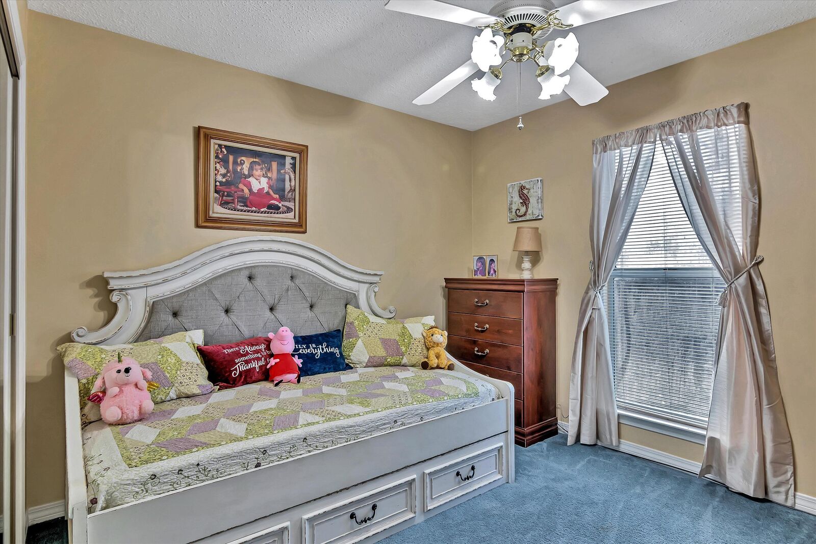 Property Photo:  165 Meadowbrook Court  FL 32578 