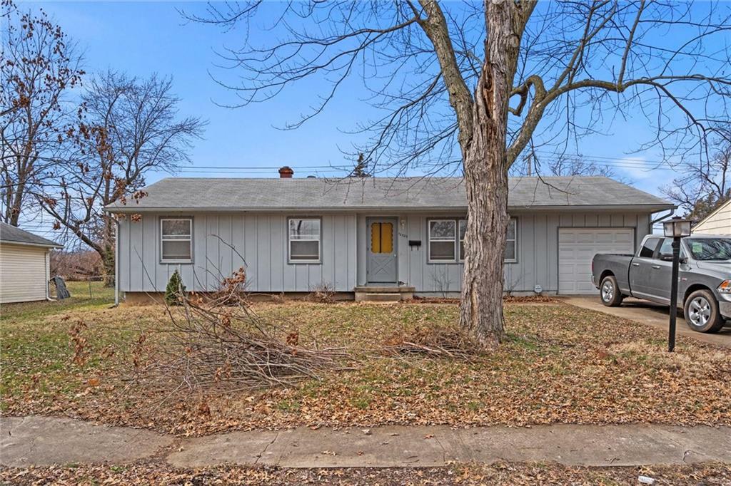 Property Photo:  10520 Skiles Avenue  MO 64134 