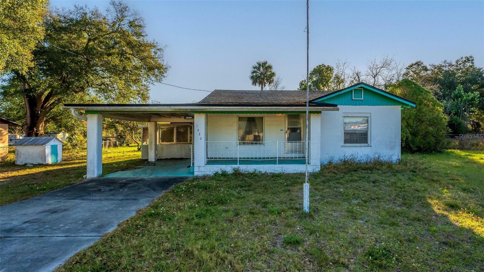 Property Photo:  1220 N Brassie Drive  FL 32708 