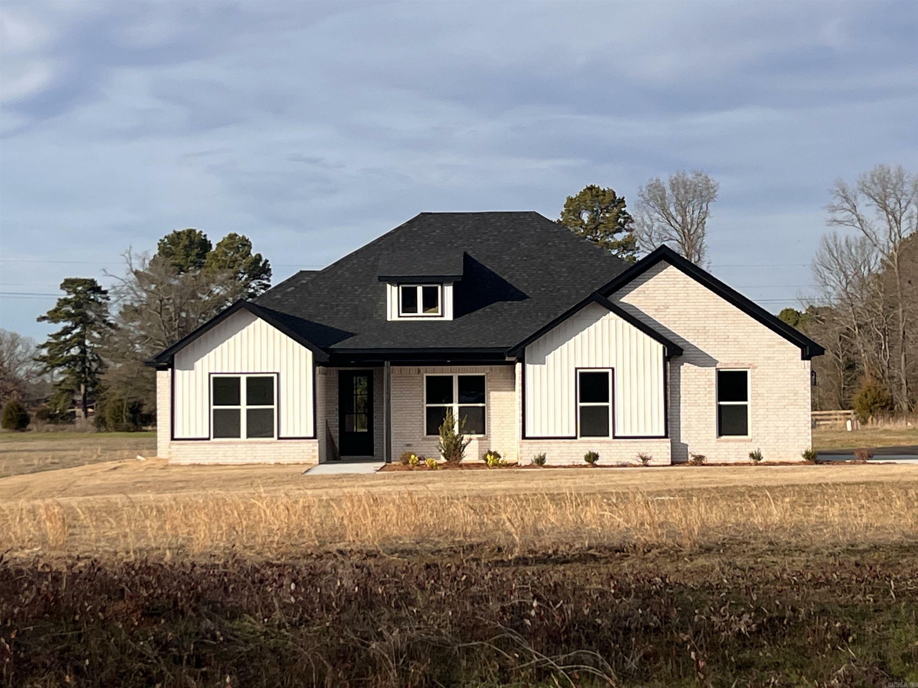 Property Photo:  1048 Highway 300  AR 72070 