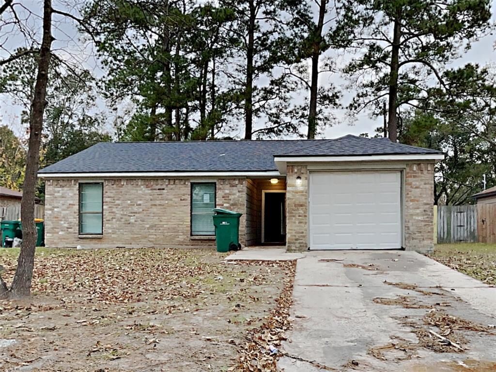 Property Photo:  1321 N 7th Street  TX 77301 