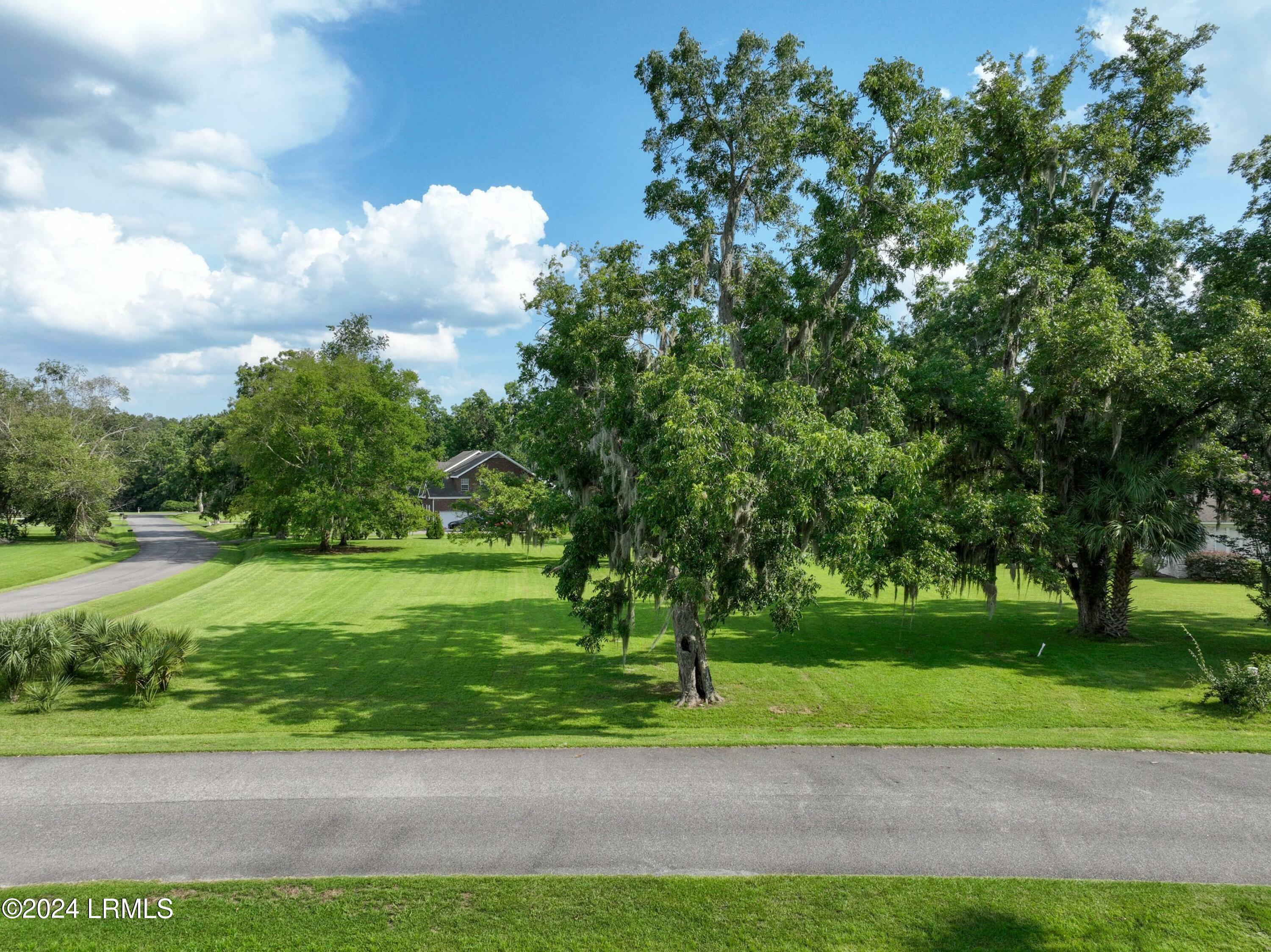 Property Photo:  31 Seabrook Point Drive  SC 29940 