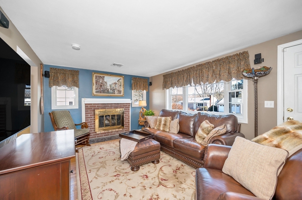 Property Photo: 14 Burnham Rd MA 01852