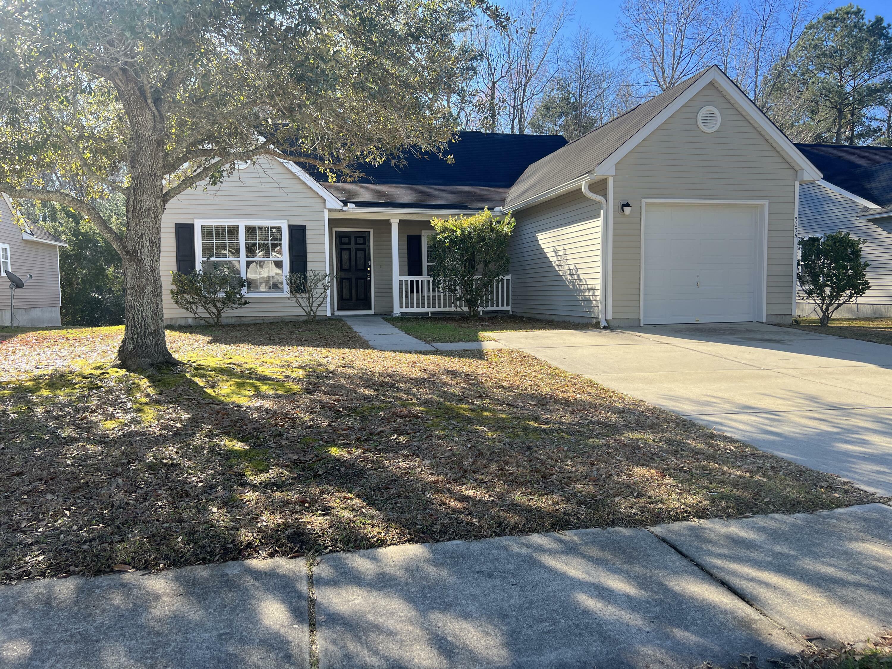 Property Photo:  5035 Thorton Drive  SC 29485 