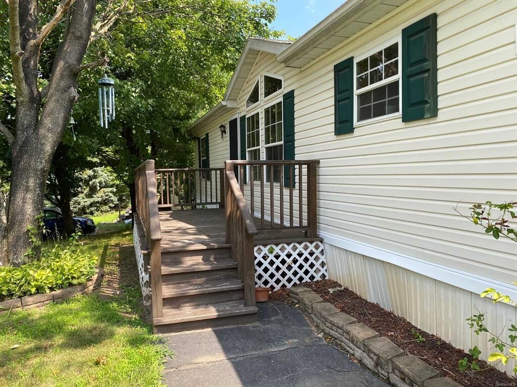 Property Photo:  31 Florida Street  NY 12417 