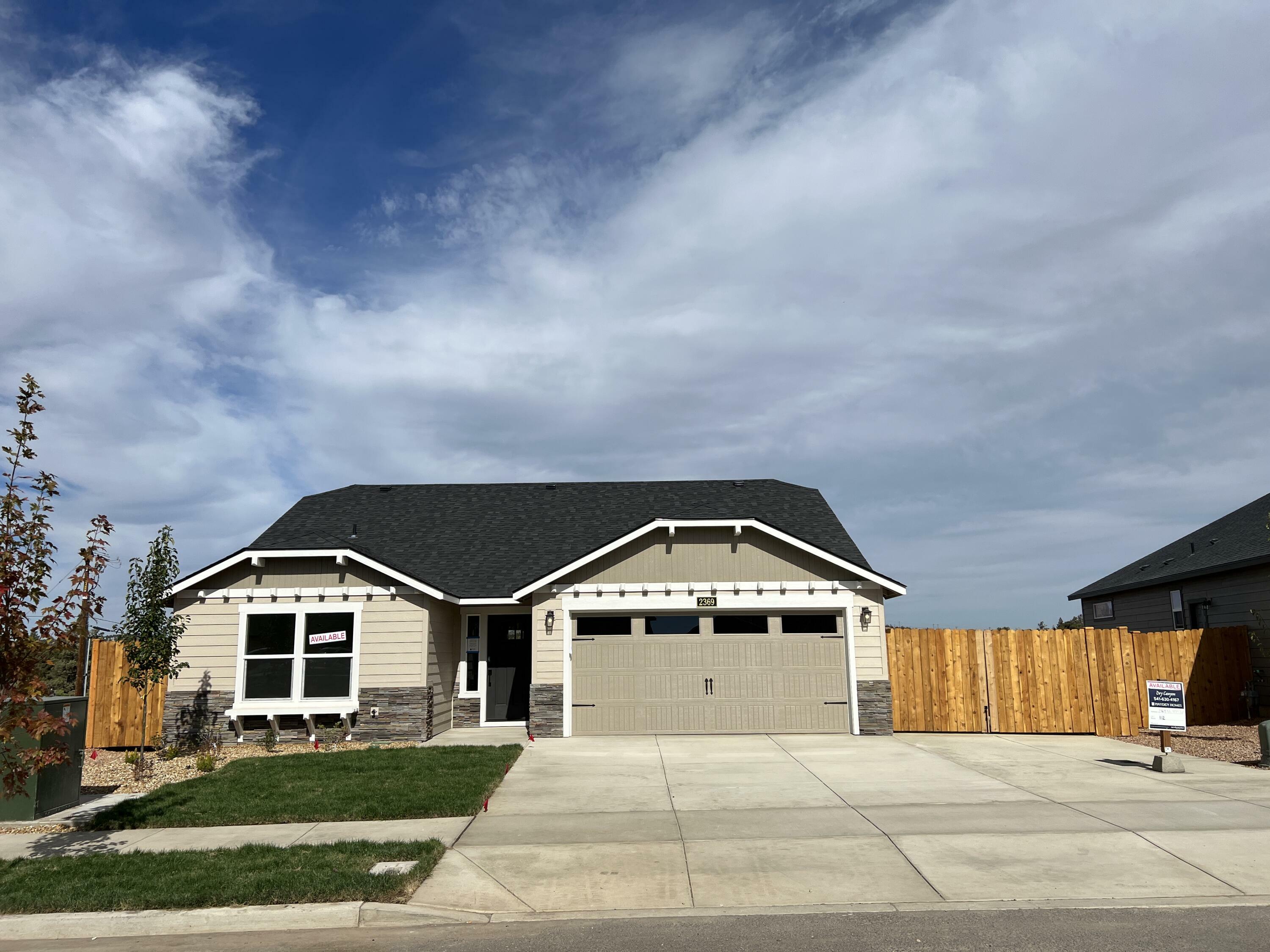 Property Photo:  2369 NW Upas Way Lot #112  OR 97756 