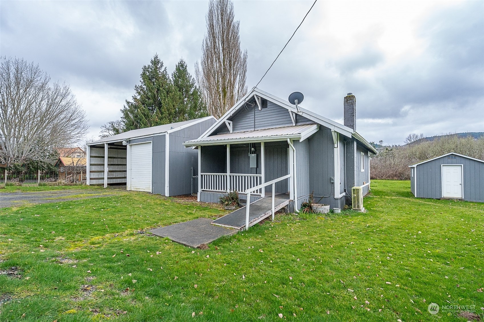 Property Photo:  128 Kobe Road  WA 98532 