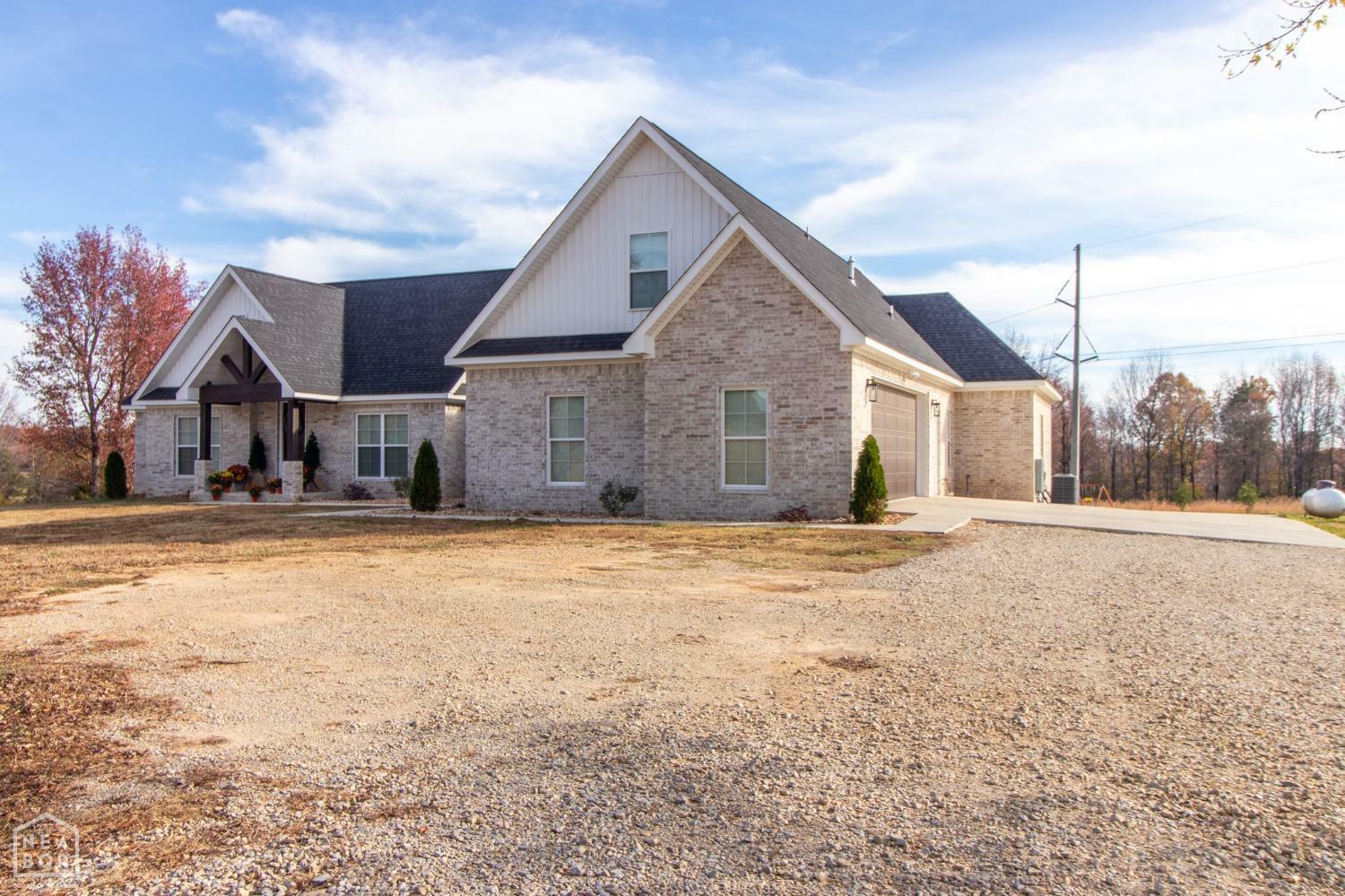 Property Photo:  610 County Road 793  AR 72417 