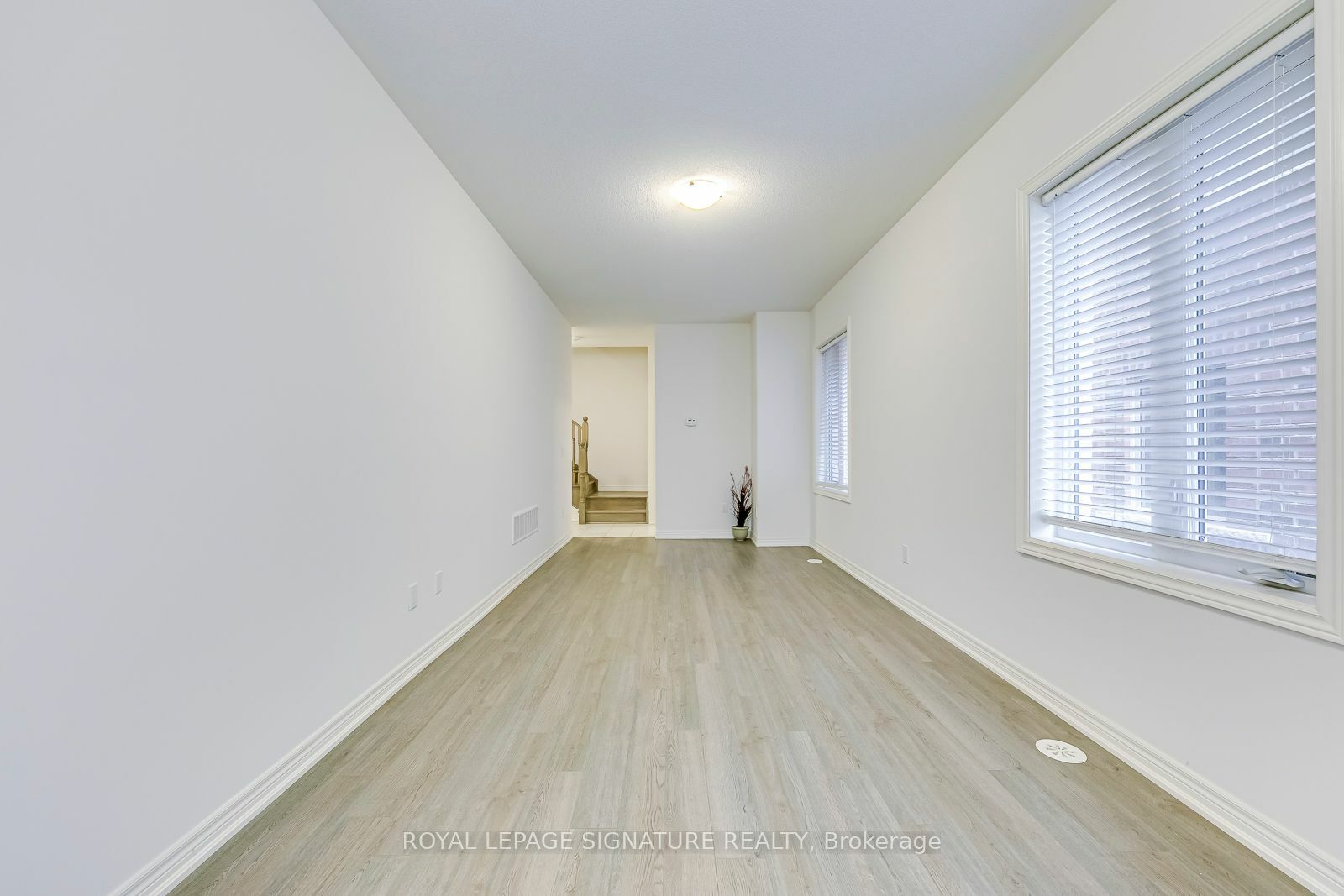 Property Photo:  434 Silver Maple Rd  ON L6H 3P4 